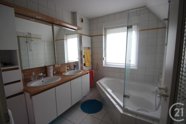 Appartement F4 à louer - 4 pièces - 117.0 m2 - SAVERNE - 67 - ALSACE - Century 21 Pays Du Haut Barr Appartement F4 à louer - 4 pièces - 117.0 m2 - SAVERNE - 67 - ALSACE - Century 21 Pays Du Haut Barr