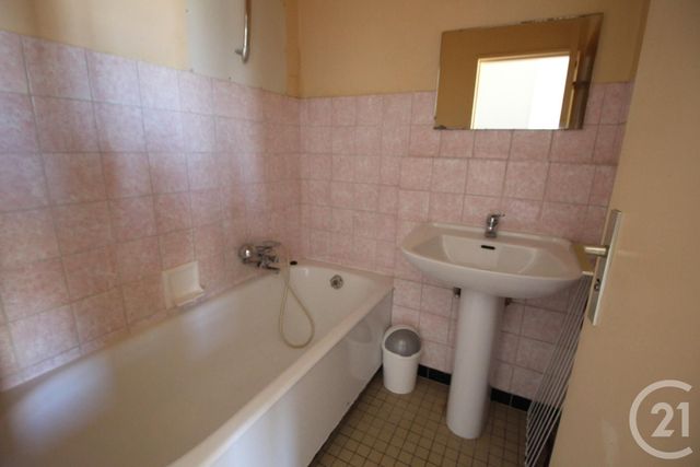 Appartement F1 à louer - 1 pièce - 25.8 m2 - SAVERNE - 67 - ALSACE - Century 21 Pays Du Haut Barr Appartement F1 à louer - 1 pièce - 25.8 m2 - SAVERNE - 67 - ALSACE - Century 21 Pays Du Haut Barr