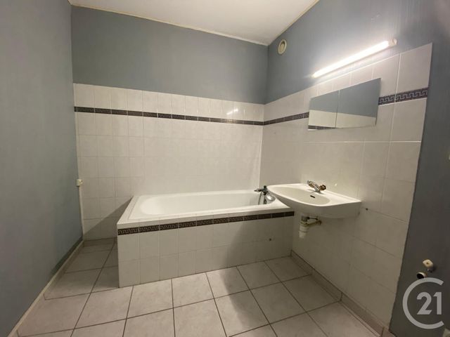 Appartement F3 à louer - 3 pièces - 68.3 m2 - SAVERNE - 67 - ALSACE - Century 21 Pays Du Haut Barr