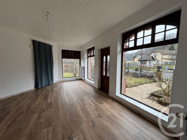 Appartement F5 à louer - 5 pièces - 95.0 m2 - LUTZELBOURG - 57 - LORRAINE - Century 21 Pays Du Haut Barr