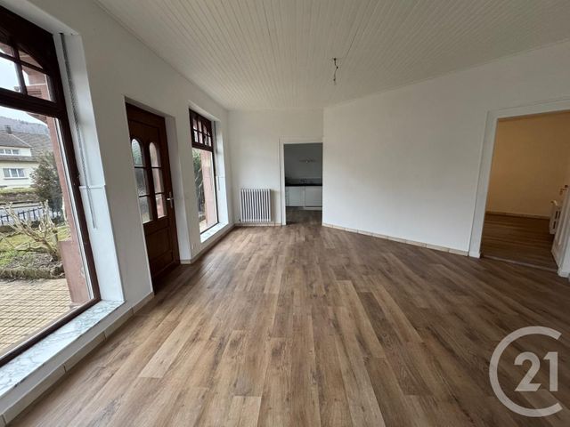 Appartement F5 à louer - 5 pièces - 95.0 m2 - LUTZELBOURG - 57 - LORRAINE - Century 21 Pays Du Haut Barr