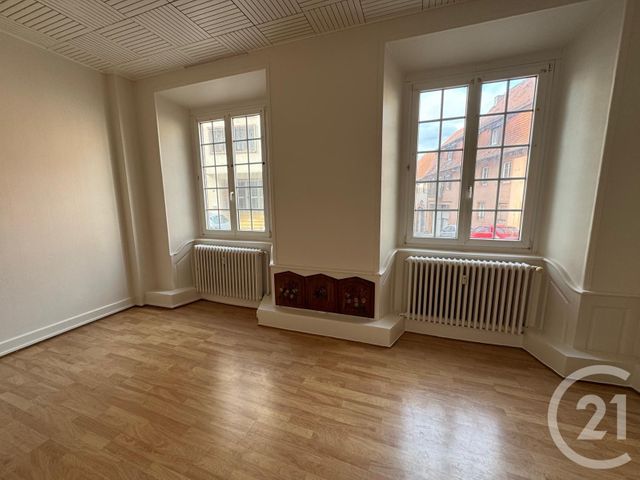 Appartement F1 à louer - 1 pièce - 35.0 m2 - SAVERNE - 67 - ALSACE - Century 21 Pays Du Haut Barr
