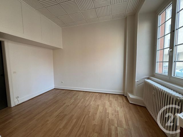 Appartement F1 à louer - 1 pièce - 35.0 m2 - SAVERNE - 67 - ALSACE - Century 21 Pays Du Haut Barr