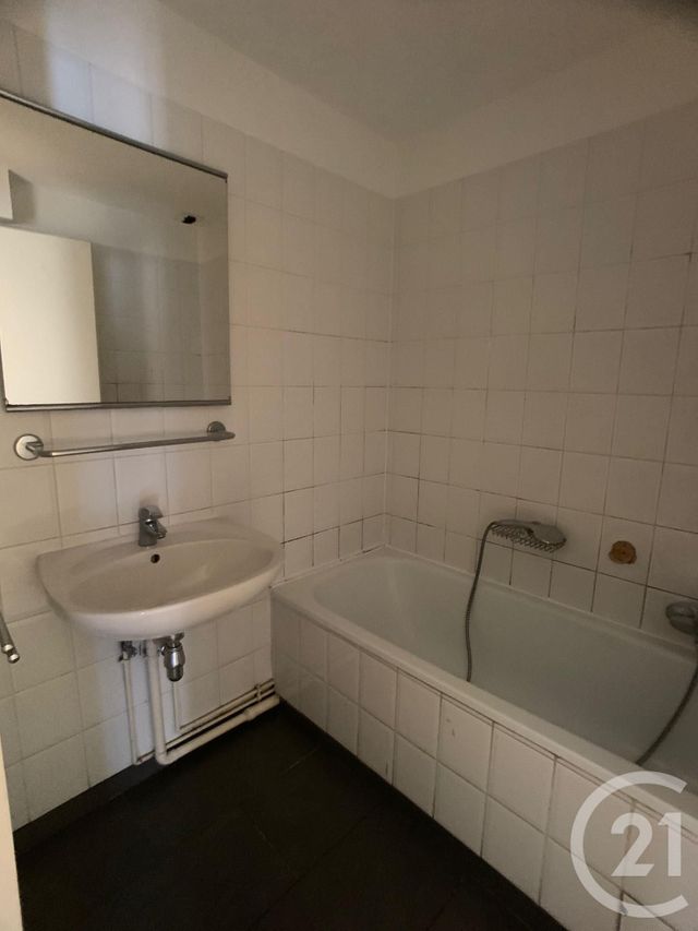 Appartement F3 à louer - 3 pièces - 63.0 m2 - SAVERNE - 67 - ALSACE - Century 21 Pays Du Haut Barr