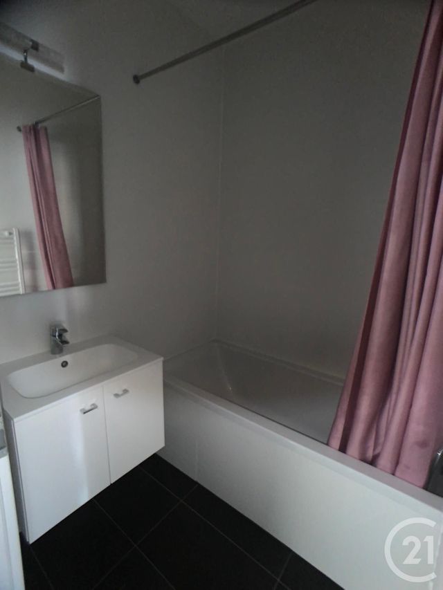 Appartement F3 à louer - 3 pièces - 55.62 m2 - SAVERNE - 67 - ALSACE - Century 21 Pays Du Haut Barr