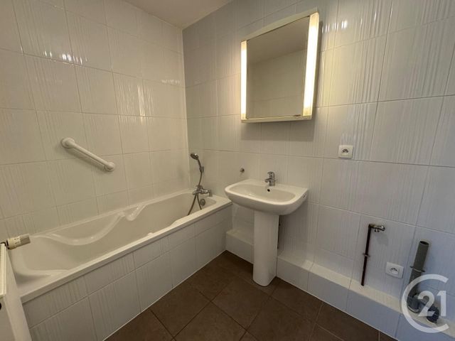 Appartement F2 à louer - 2 pièces - 51.0 m2 - SAVERNE - 67 - ALSACE - Century 21 Pays Du Haut Barr