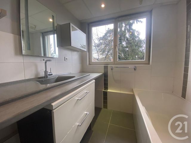 Appartement F5 à louer - 5 pièces - 91.7 m2 - SAVERNE - 67 - ALSACE - Century 21 Pays Du Haut Barr