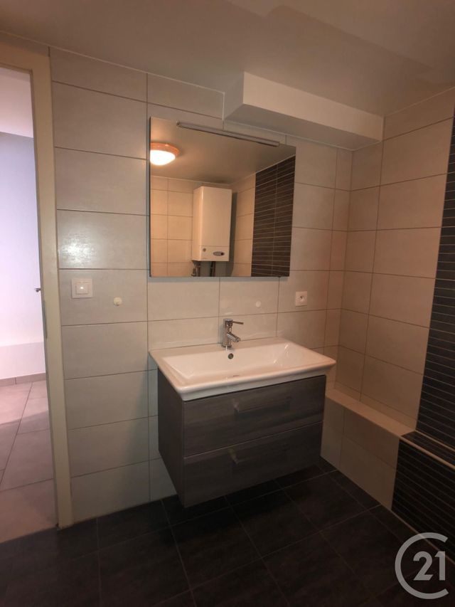 Appartement F2 à louer - 2 pièces - 51.0 m2 - DETTWILLER - 67 - ALSACE - Century 21 Pays Du Haut Barr