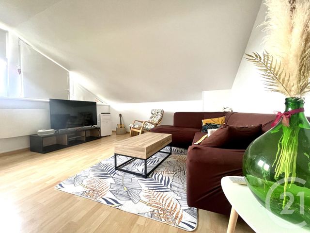 Appartement F5 à louer - 5 pièces - 122.77 m2 - OBERBRONN - 67 - ALSACE - Century 21 Pays Du Haut Barr
